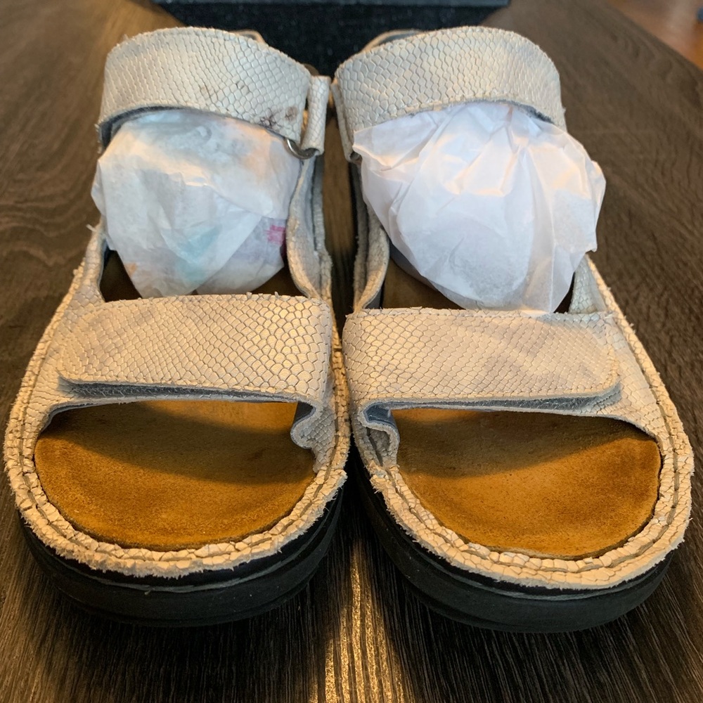 NAOT Silver Snakeskin Strappy Sandals 41 / 10 - Picture 6 of 8